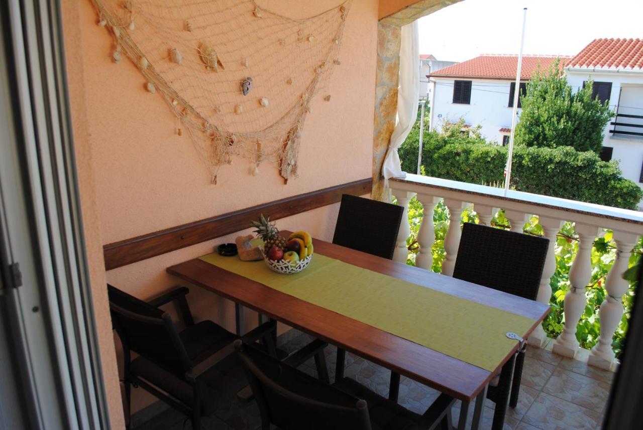 Apartments Vidolma Povljana Εξωτερικό φωτογραφία