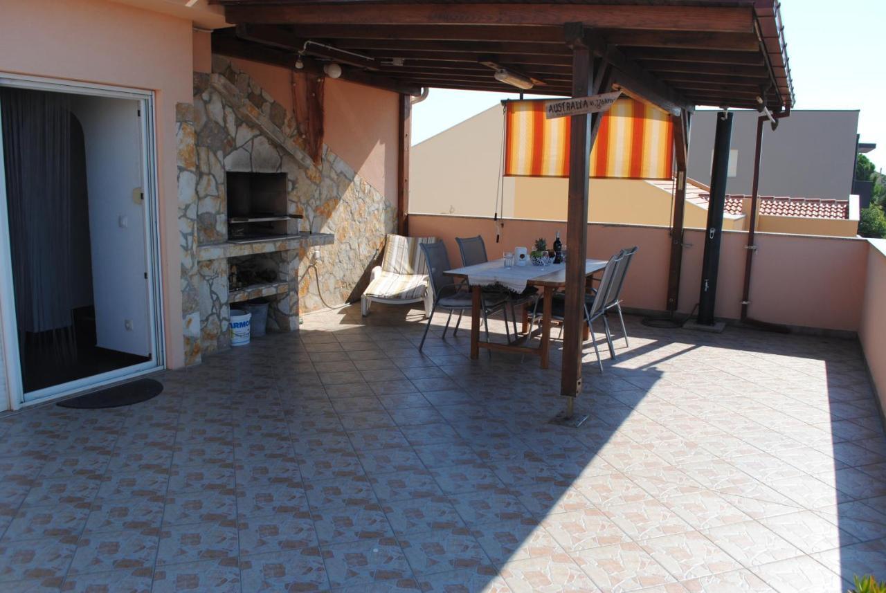Apartments Vidolma Povljana Εξωτερικό φωτογραφία