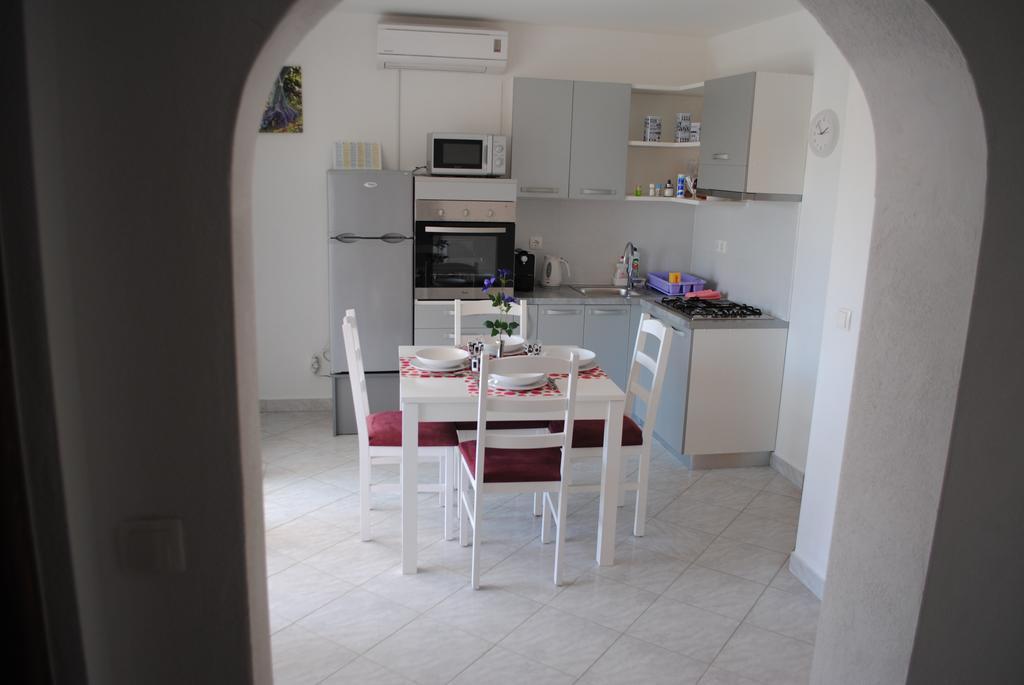 Apartments Vidolma Povljana Εξωτερικό φωτογραφία