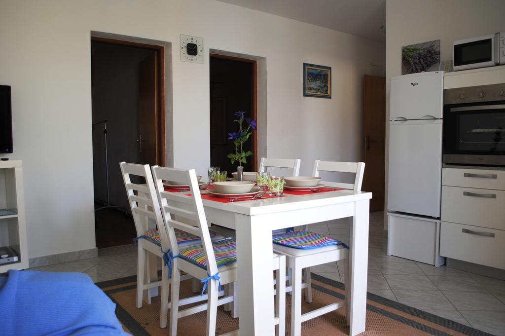 Apartments Vidolma Povljana Εξωτερικό φωτογραφία