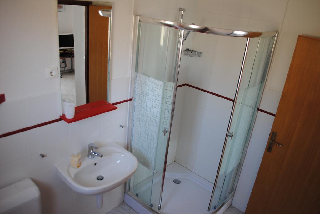 Apartments Vidolma Povljana Εξωτερικό φωτογραφία